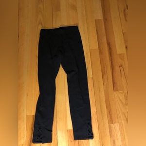 Black patterned leggings